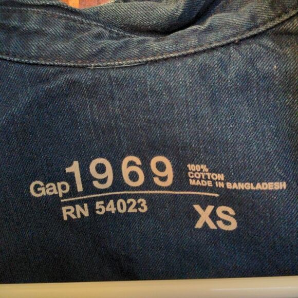 Gap 1969 100% Cotton Distressed Denim Shirt Sz XS - Picture 7 of 7